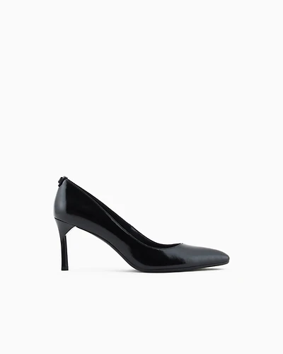 Super shiny leather pumps