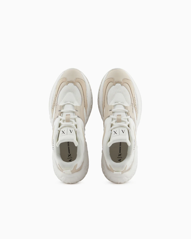 Chunky sneakers with contrasting inserts