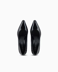 Super shiny leather pumps