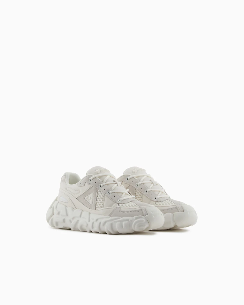 Sneakers with oversized sole