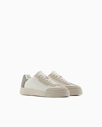 Sneakers with contrasting inserts