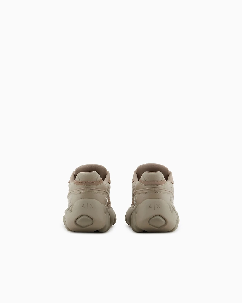 Sneakers with oversized sole