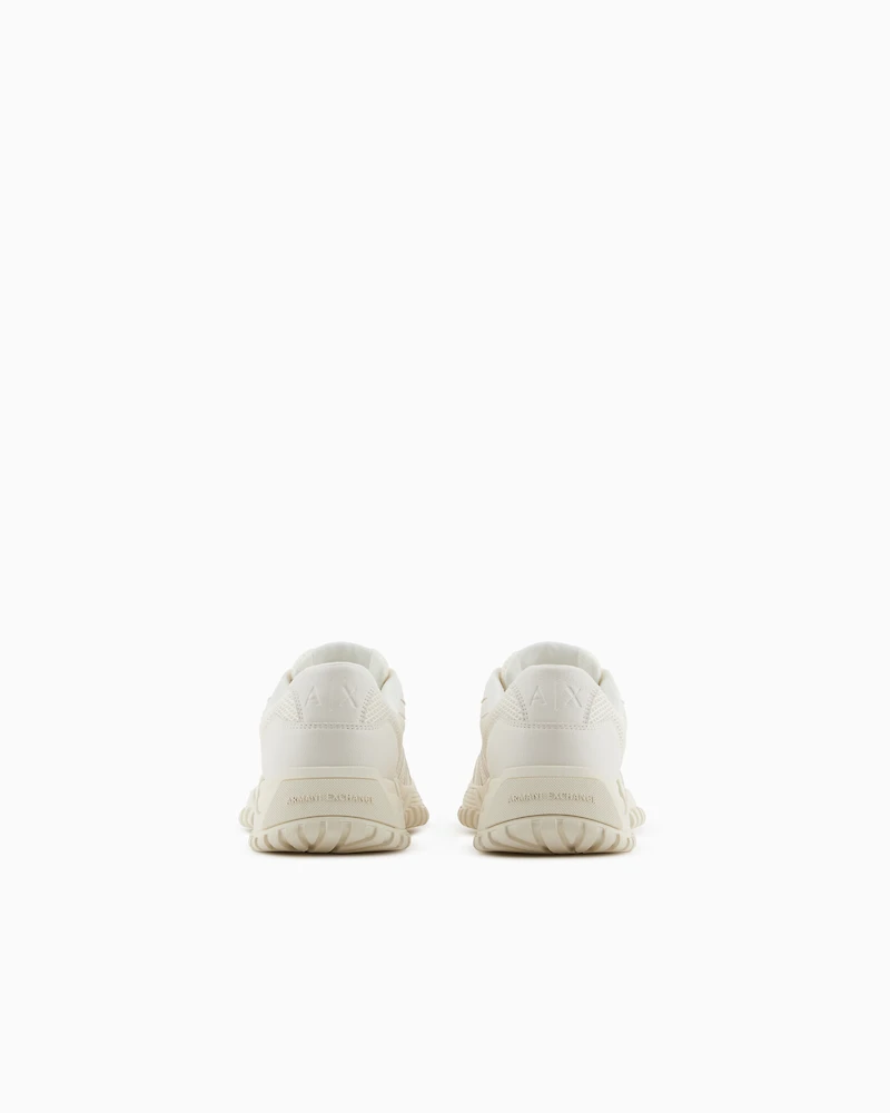 Sneakers with stitching