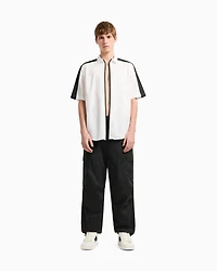 Sneakers with contrasting side band