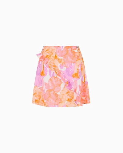 Short skirt floral fabric