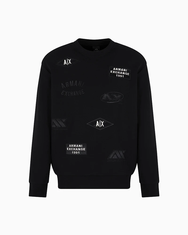 Crewneck sweatshirt with patches and logos