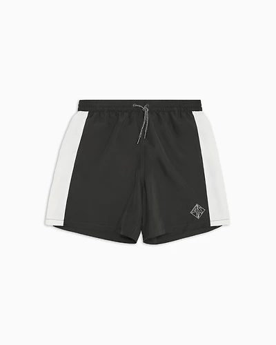 Boxer costume with contrasting profiles