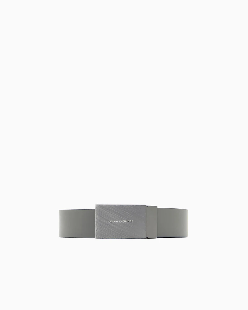 Leather belt with plaque
