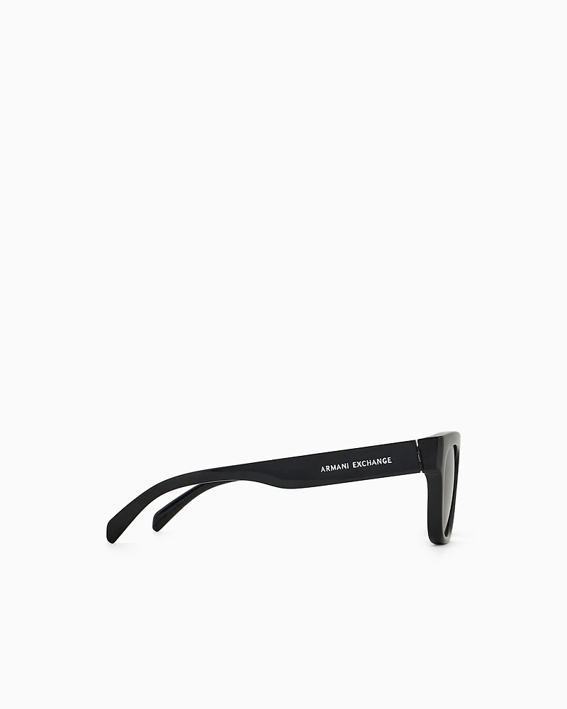 Irregular-shaped women’s sunglasses