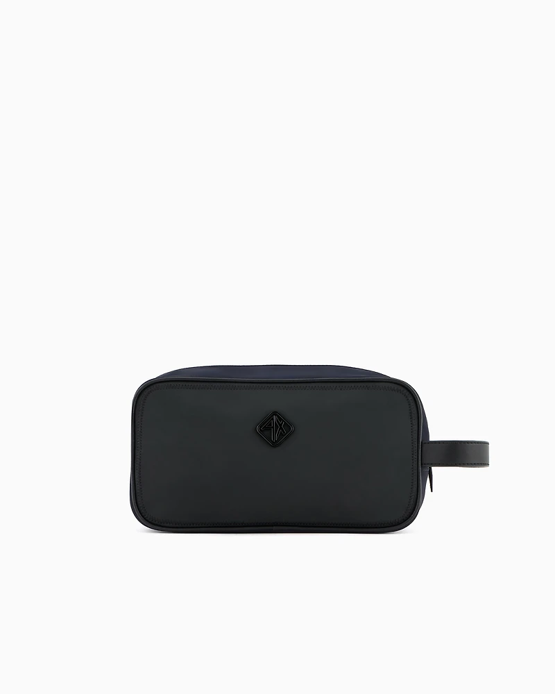 Beauyt case with nylon zip with logo