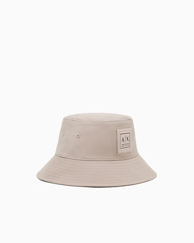 Bucket hat with logo