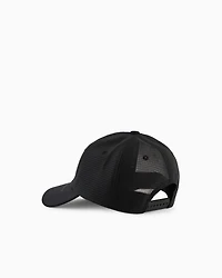 Hat with mesh insert