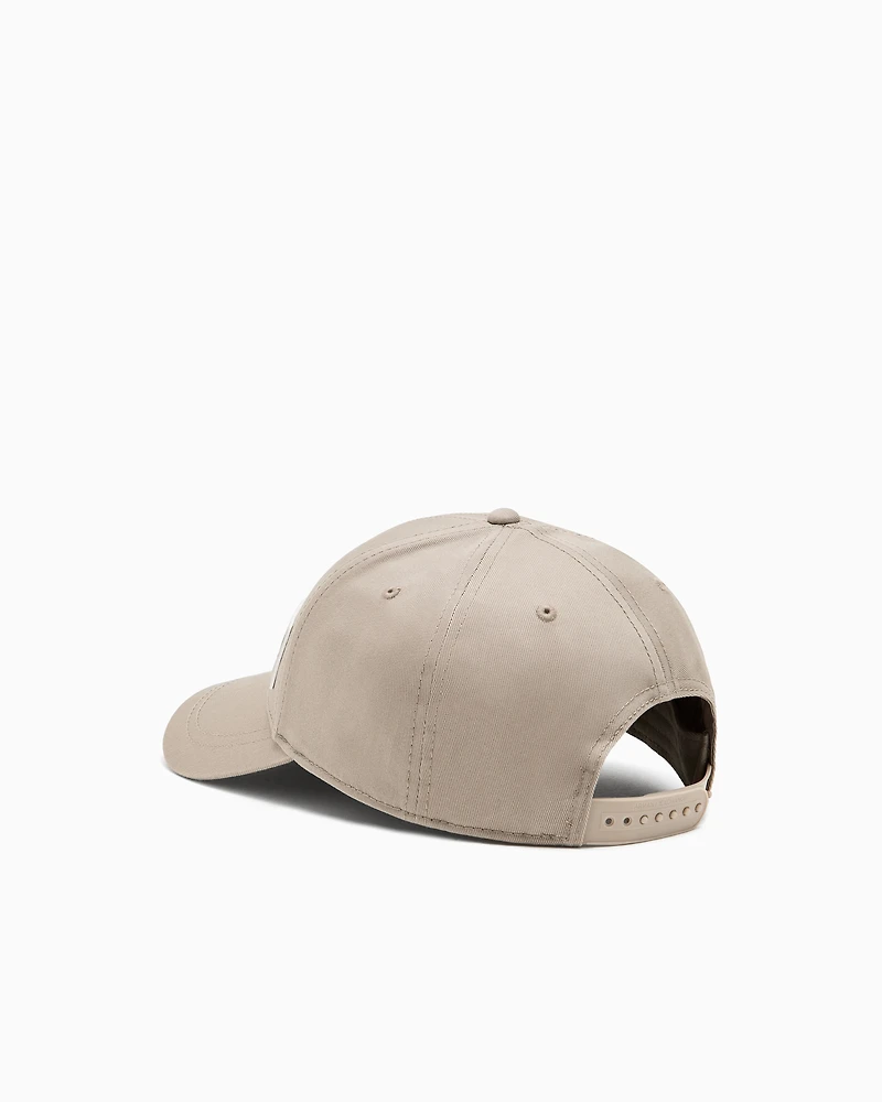 Caps