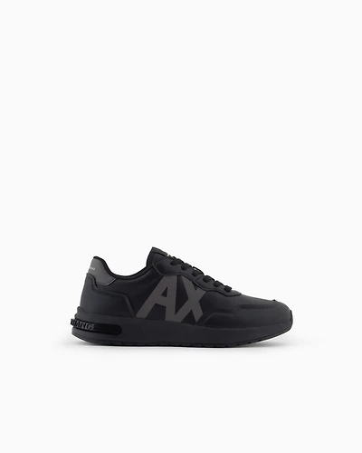 Sneakers with side logo