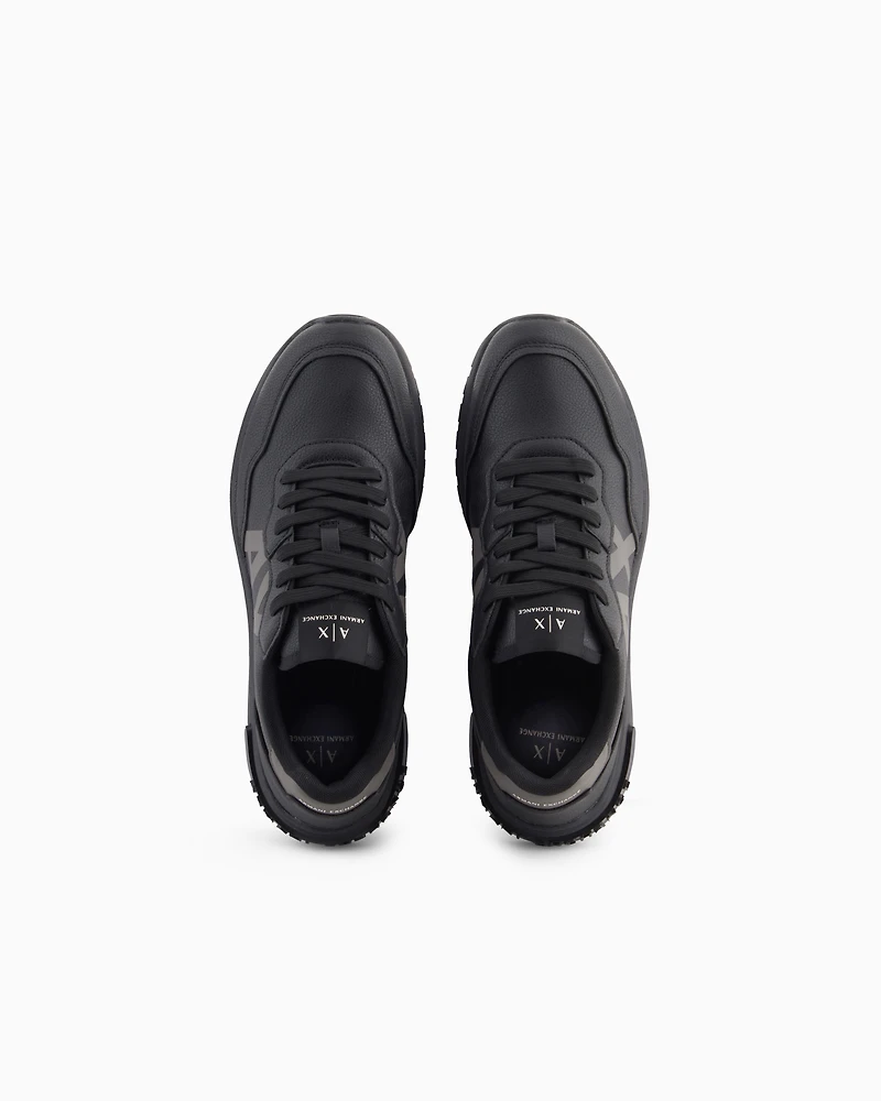 Sneakers with side logo