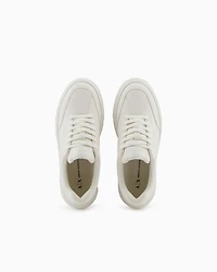 Sneakers with high sole