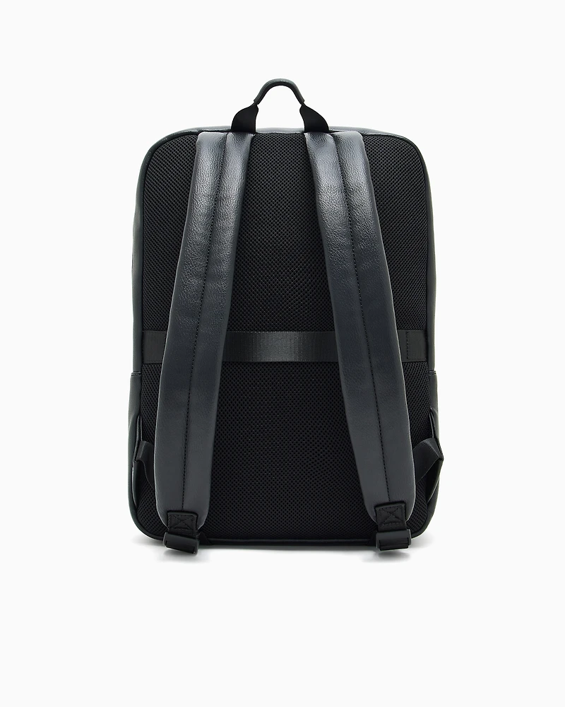 Square backpack with logo