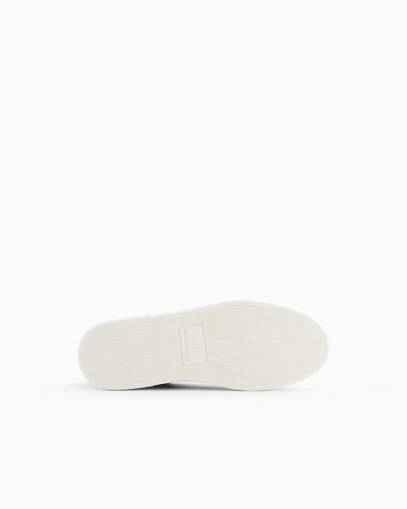 Leather sneakers with elastic