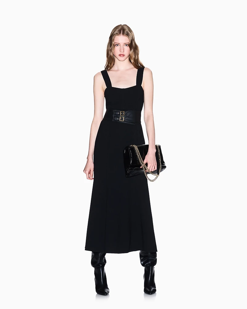 Longuette dress with belt