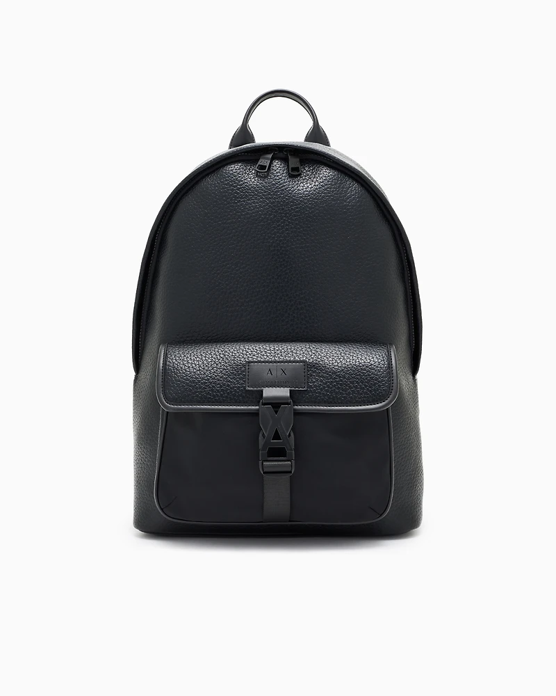 Backpack with buckle