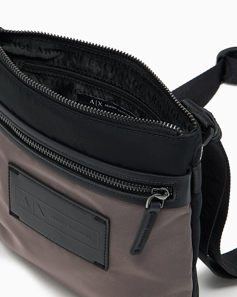 Two-tone shoulder bag with logo