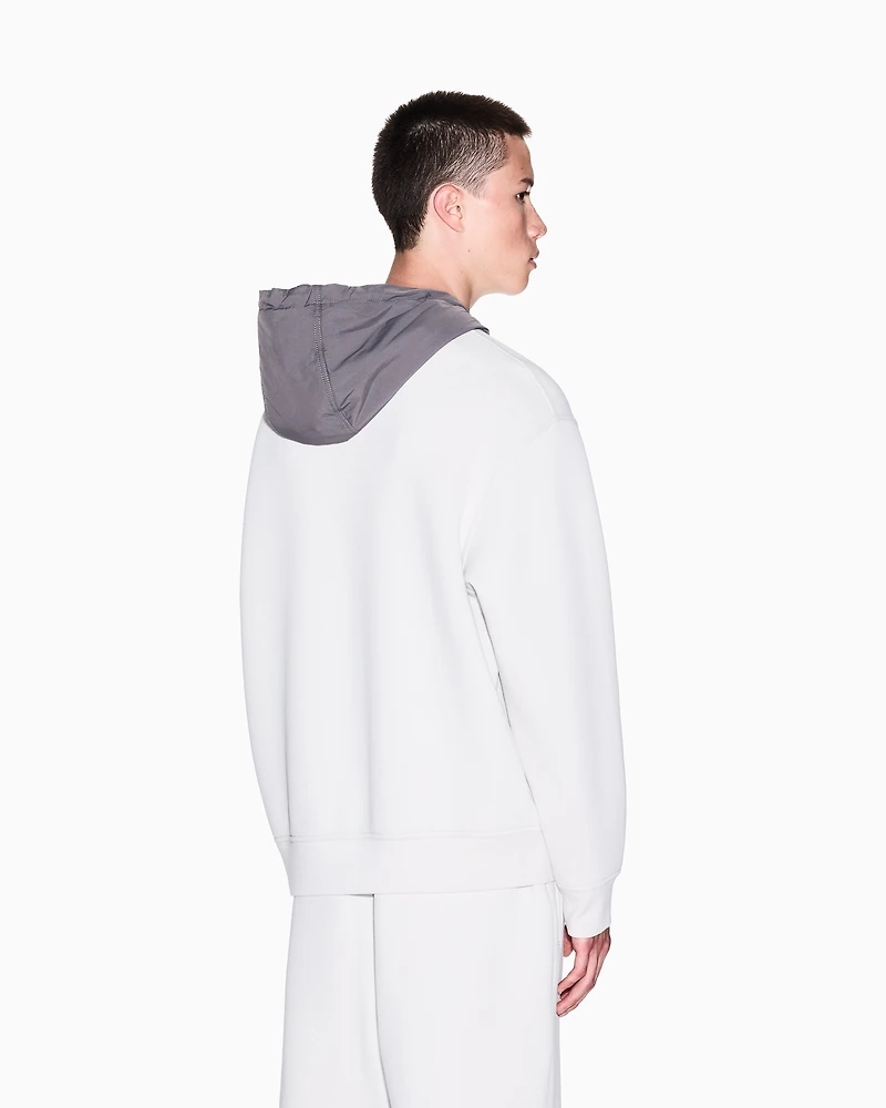 Contrasting hoodie