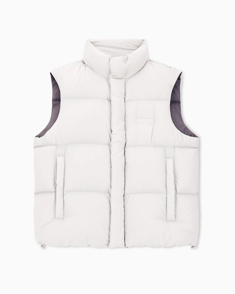 Full zip sleeveless down jacket