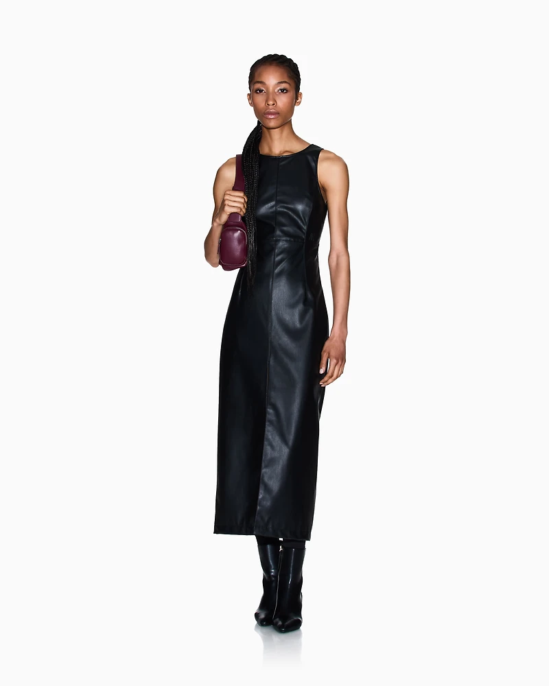 Longuette dress with slit
