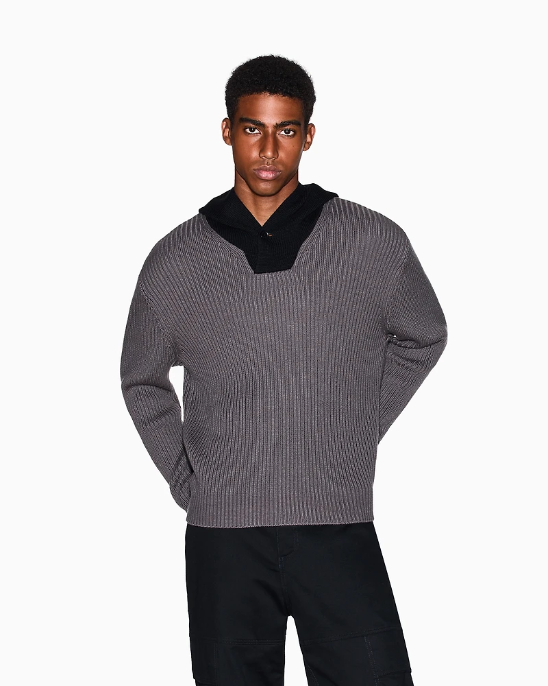 Ribbed hooded sweater