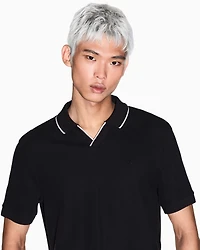 Polo shirt with contrasting profiles