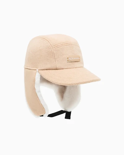 Caps