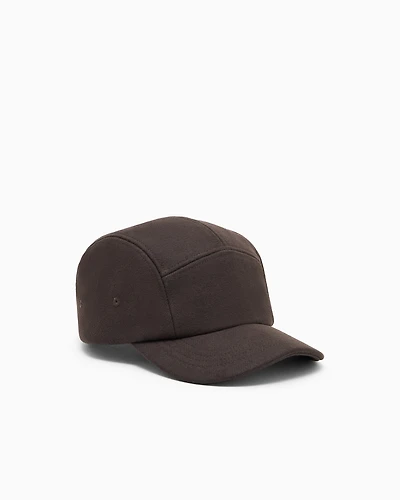 Caps