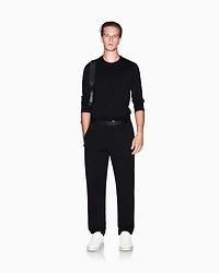 Trousers with zip pockets