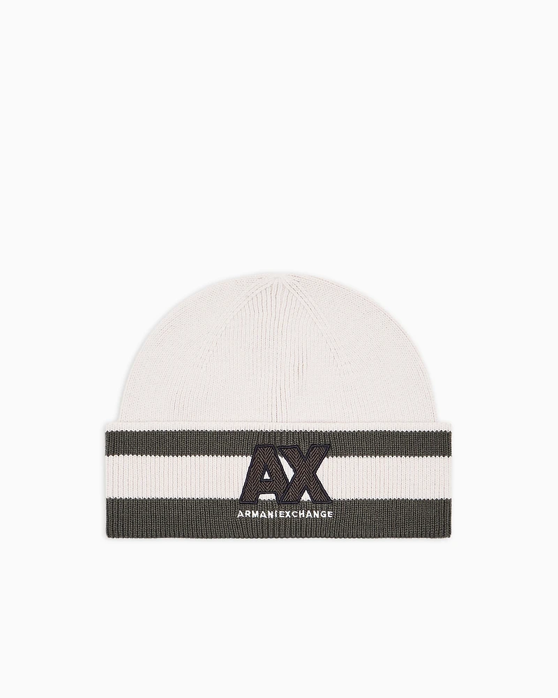 Beanie hat with logo