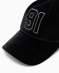 Caps