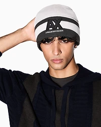 Beanie hat with logo
