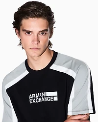 Short-sleeved sweatshirt with contrasting stripes
