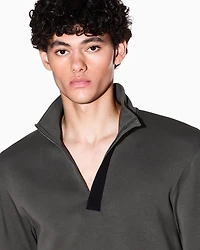 Sweatshirt with high neck and buttons