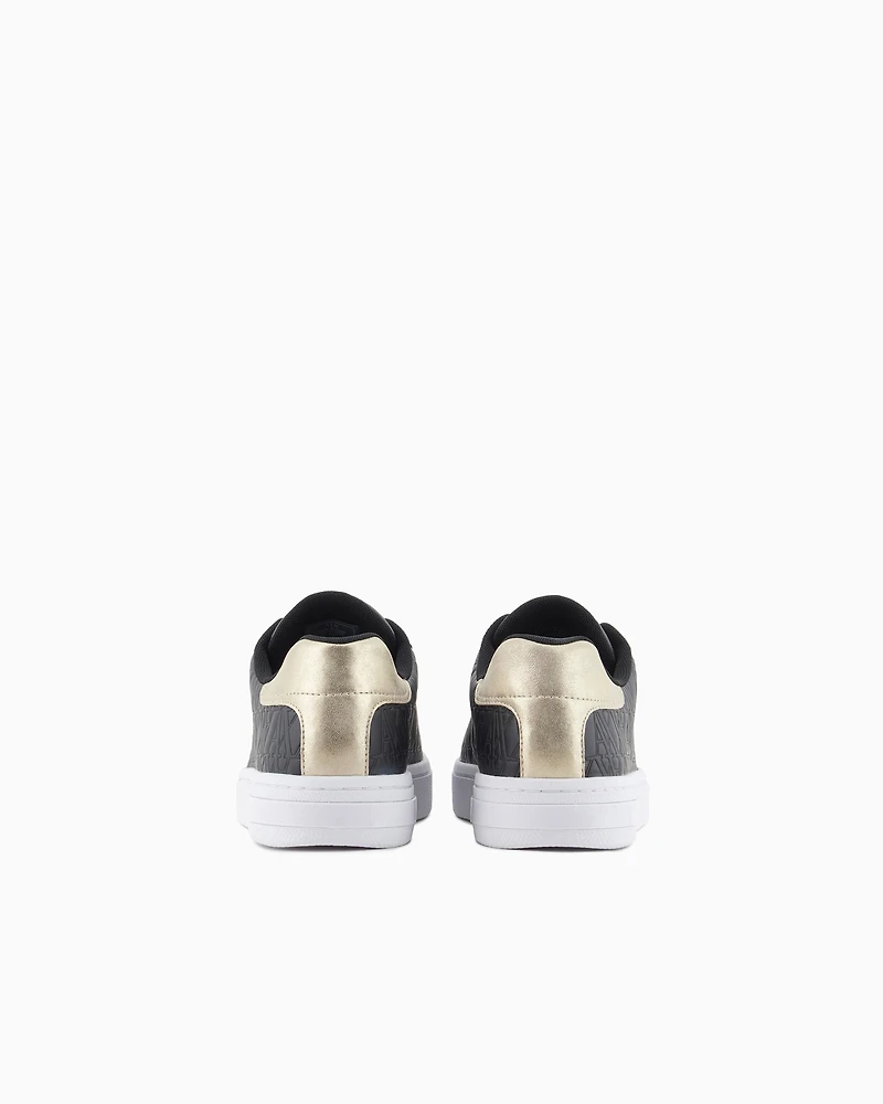 Sneakers with matching embroidered logo and metal detail