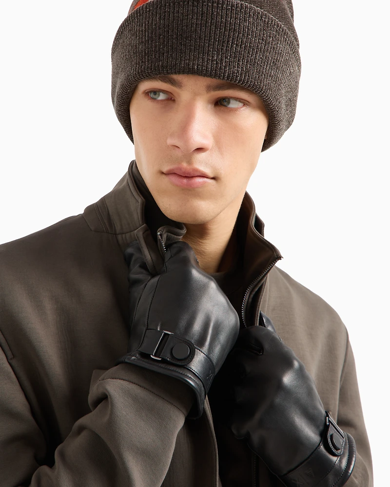 Leather gloves