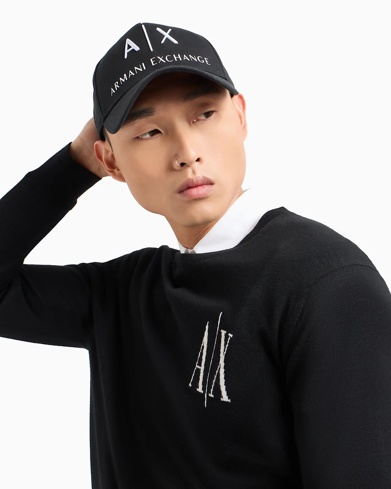 Visor cap with logo
