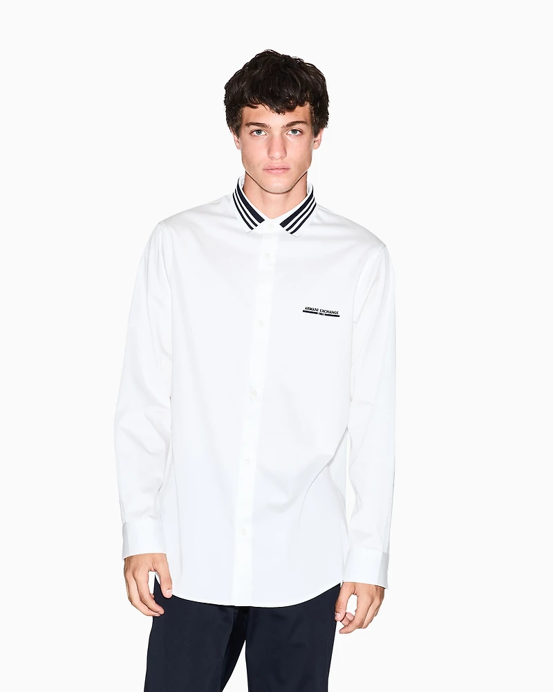 Regular fit shirt with contrasting piping