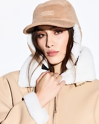 Caps
