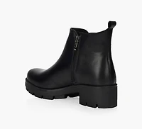 SURREY BOOTIE