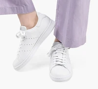 STAN SMITH