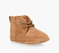 BABY NEUMEL & UGG BEANIE