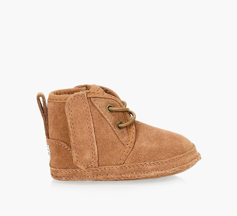 BABY NEUMEL & UGG BEANIE
