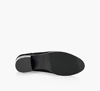 LA ROUGE BOOT