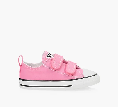CHUCK TAYLOR ALL STAR 2V LOW TOP