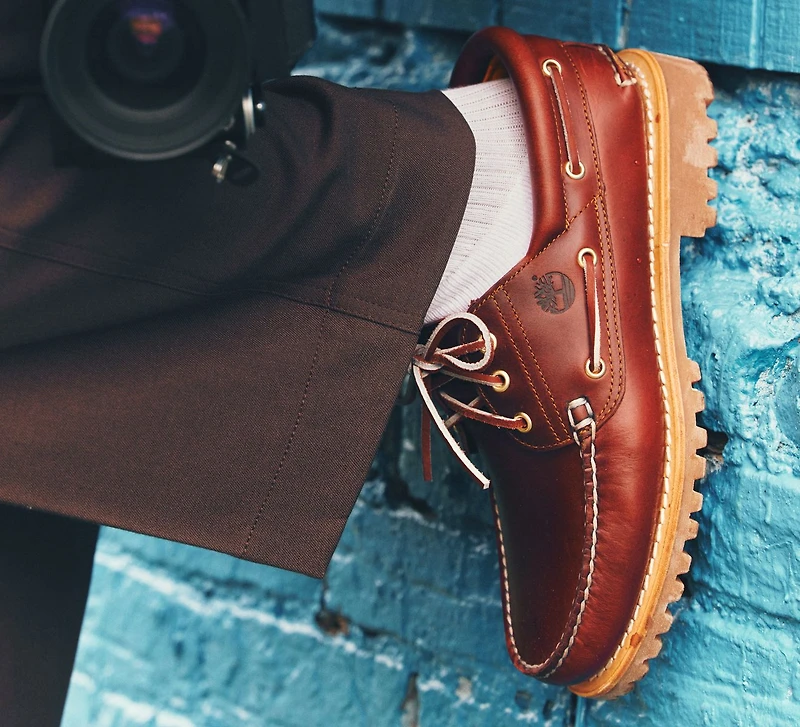 AUTHENTIC BOAT SHOE